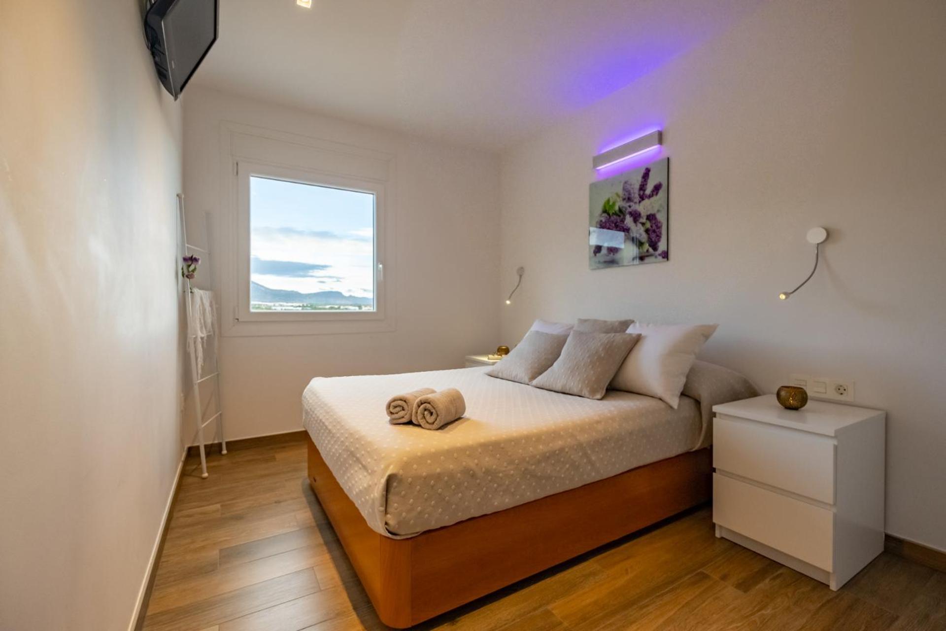 Apartamento Con Terraza, Vistas Playa Y Montana Hospitalet De L'Infant Exterior photo