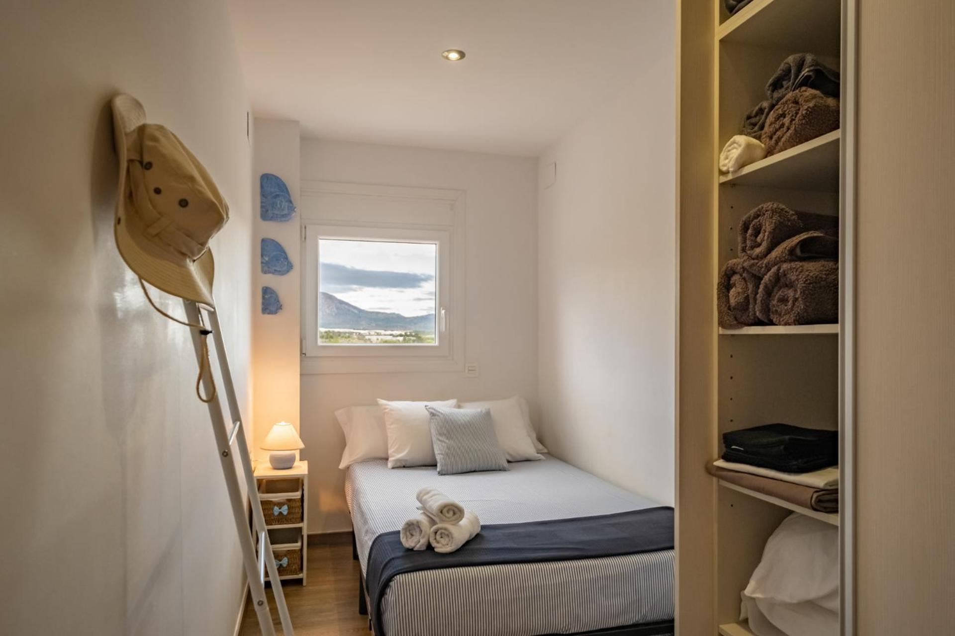 Apartamento Con Terraza, Vistas Playa Y Montana Hospitalet De L'Infant Exterior photo