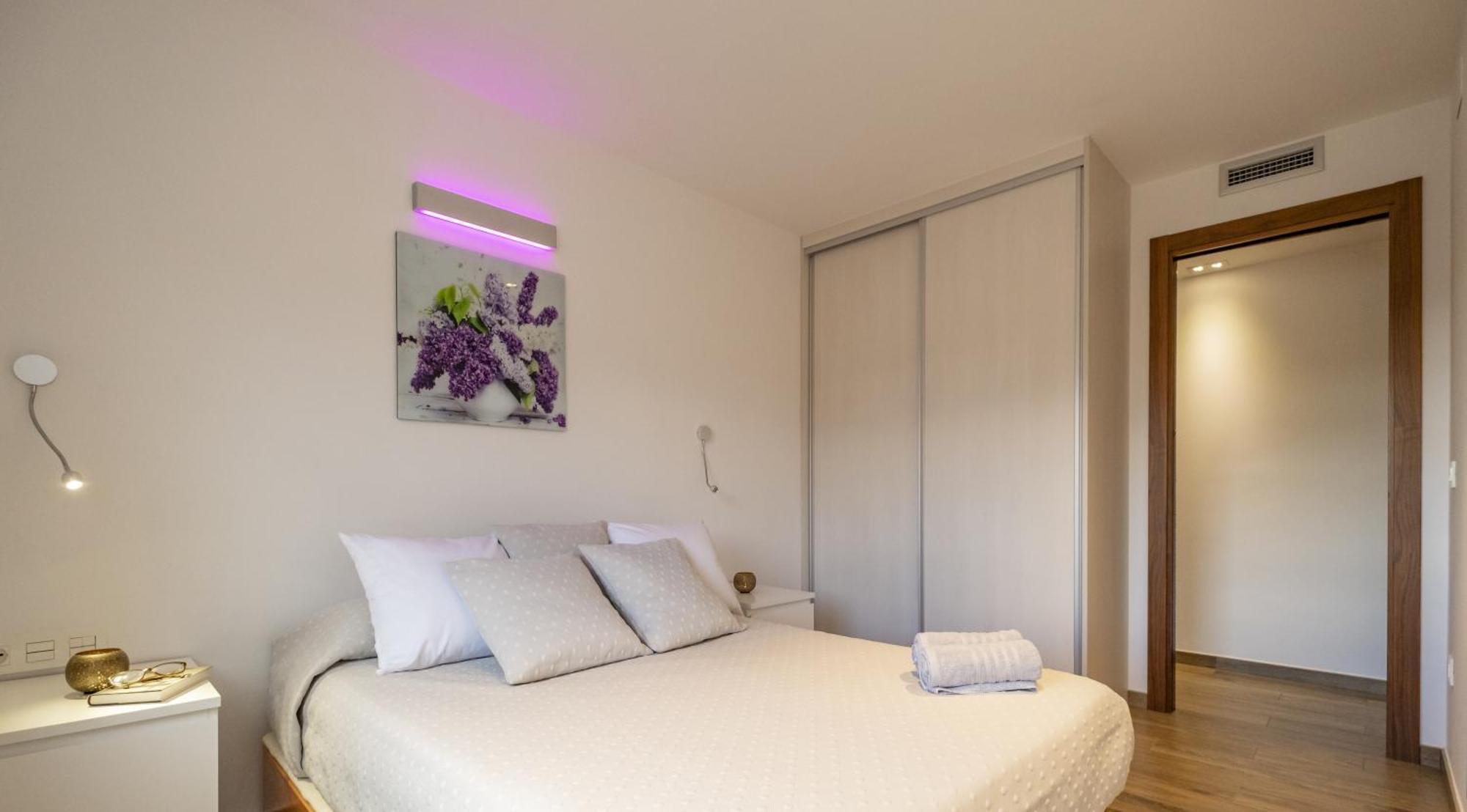 Apartamento Con Terraza, Vistas Playa Y Montana Hospitalet De L'Infant Exterior photo
